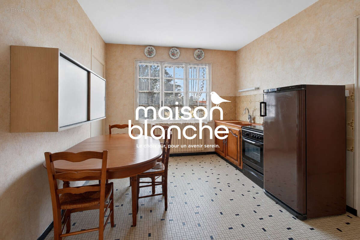 Maison 90 m² à Chatillon-Sur-Thouet  - photo 5
