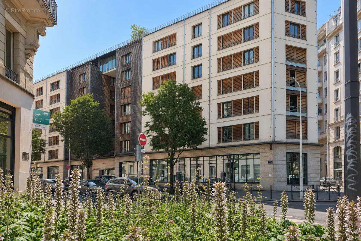 LYON 7 - Place JEAN MACE -Appartement T4 de 89 M2 - - photo 20