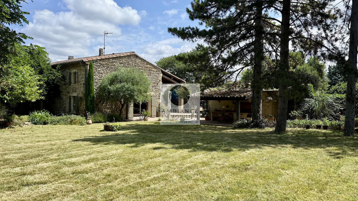 Maison à ETOILE-SUR-RHONE