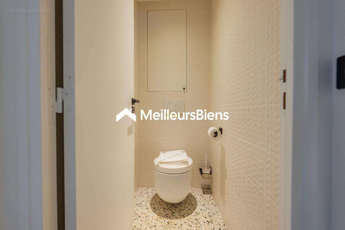 Commerce à PARIS-10E