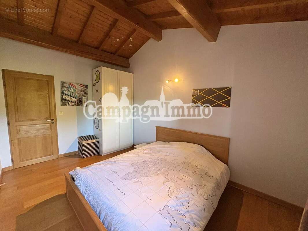 Maison à LONGESSAIGNE