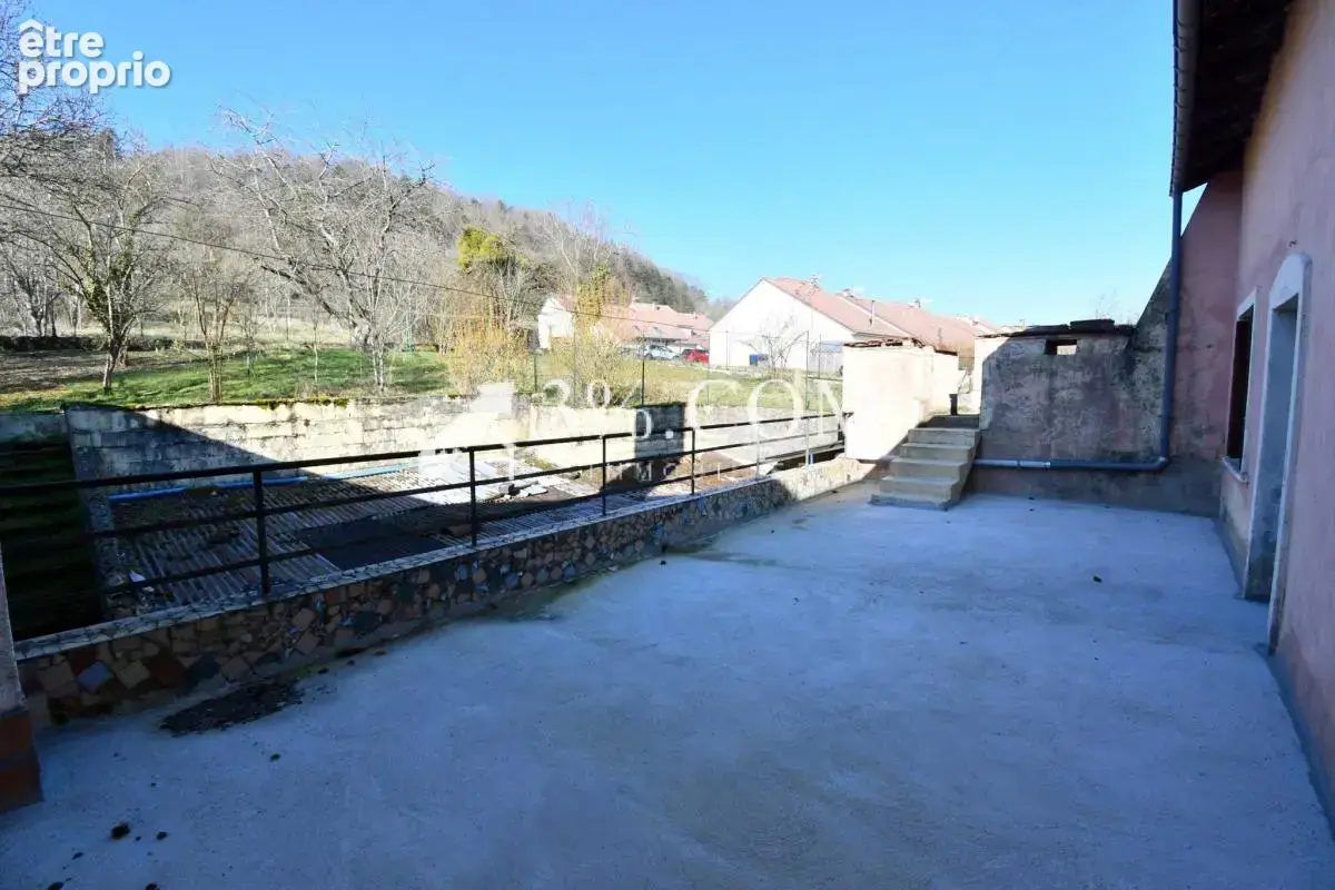 Maison de village avec 3 chambres, jardin de 530 m2, garage - photo 5