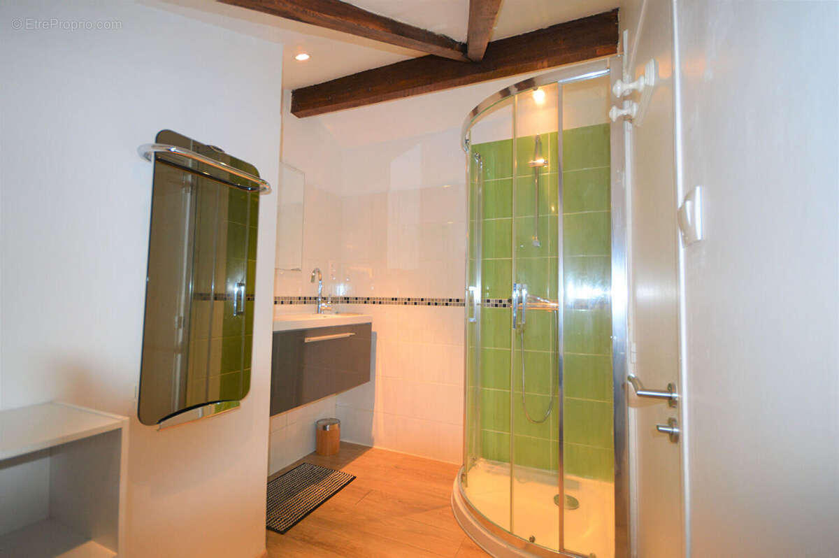 Appartement à NANTERRE