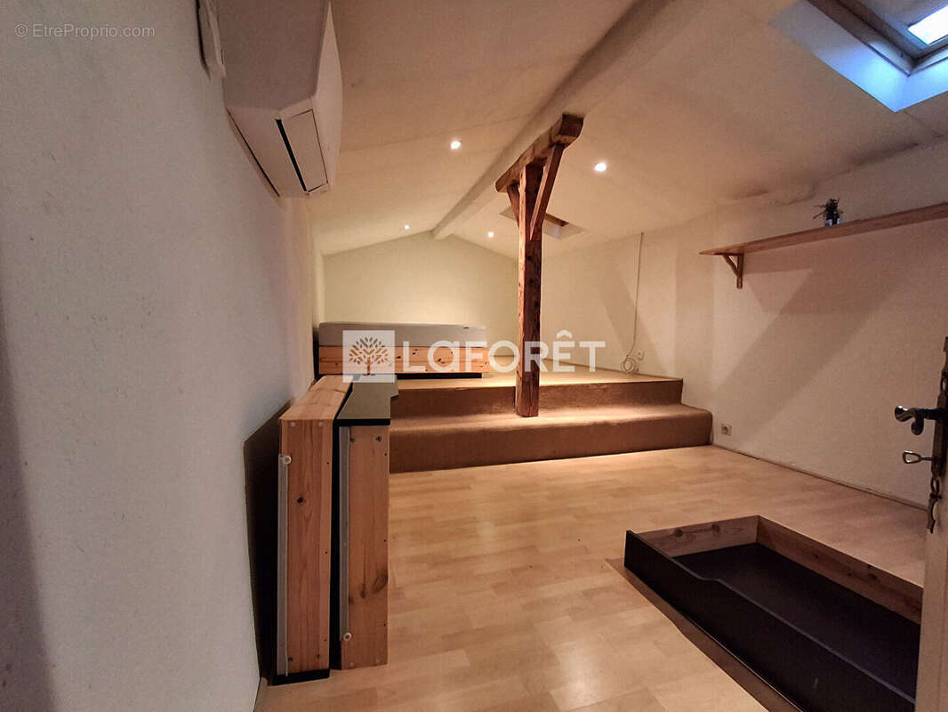 Maison à SAINT-BEAUZILE