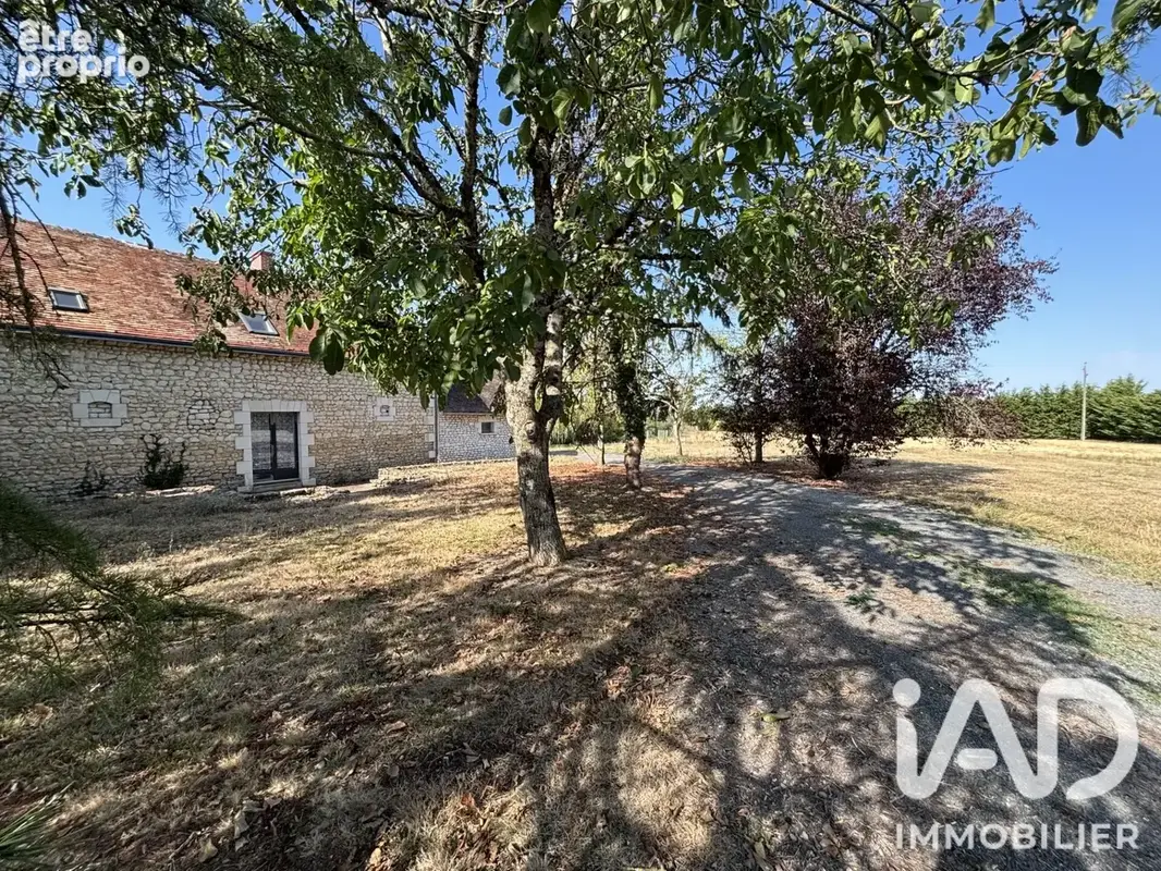 Photo 1 - Maison à NOUANS-LES-FONTAINES
