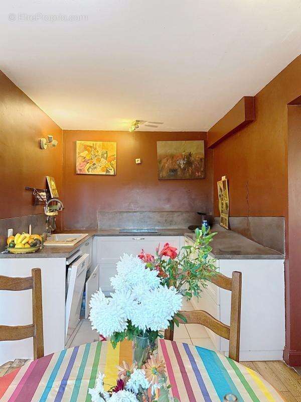 Maison à MORIERES-LES-AVIGNON