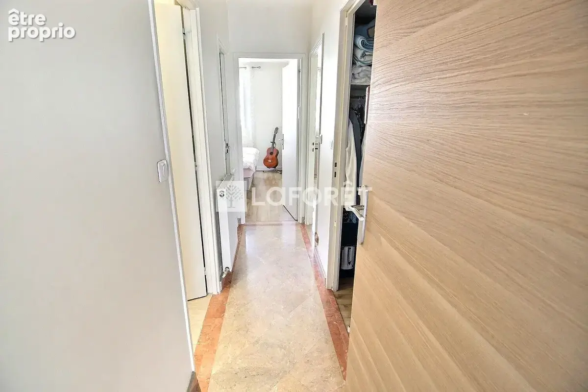 Appartement Villeneuve La Garenne 4 pièce(s) 75 m2 - photo 9