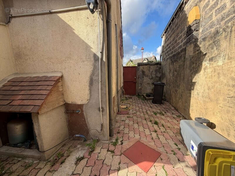 Maison à AUTHON-DU-PERCHE