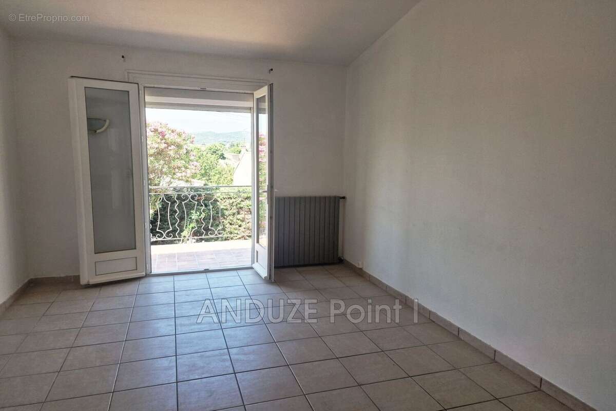 Maison à SAINT-CHRISTOL-LES-ALES