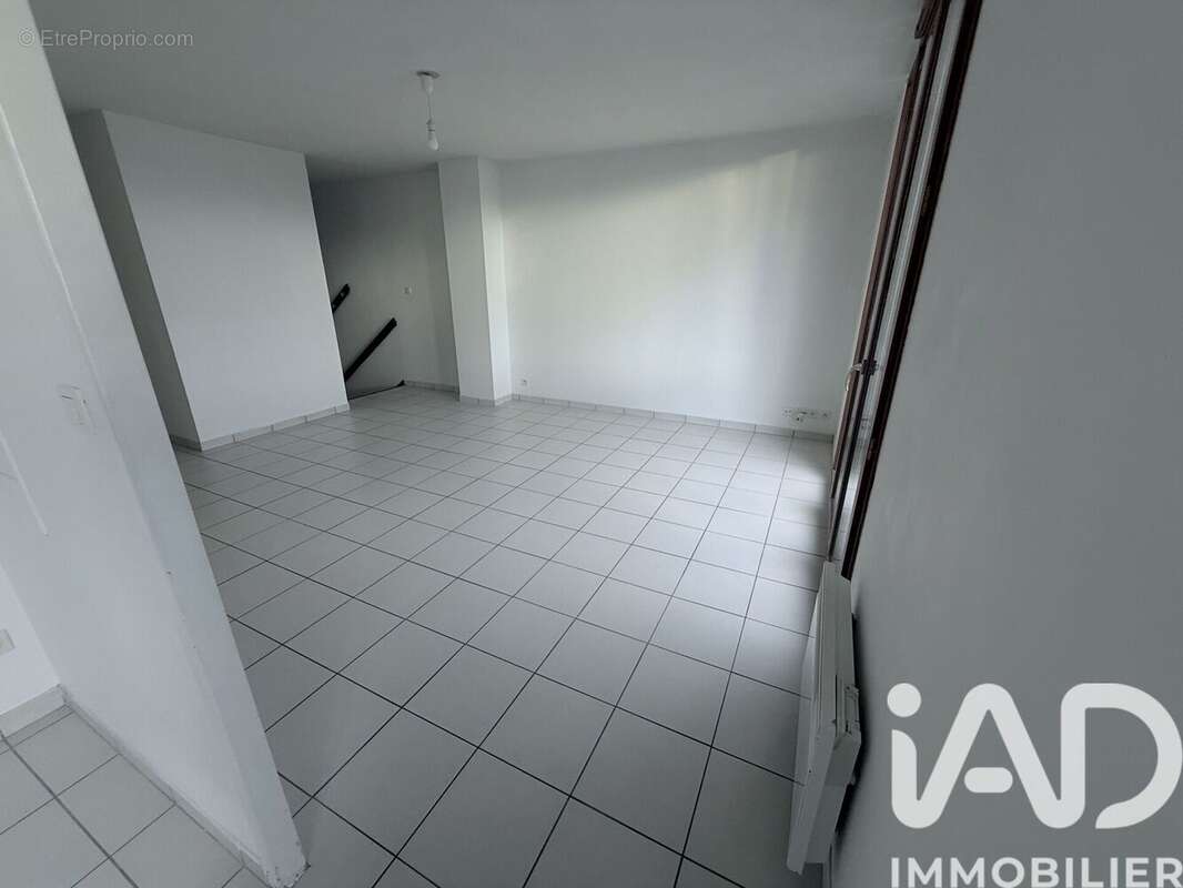 Photo 3 - Appartement à SAINT-JACQUES-DE-LA-LANDE