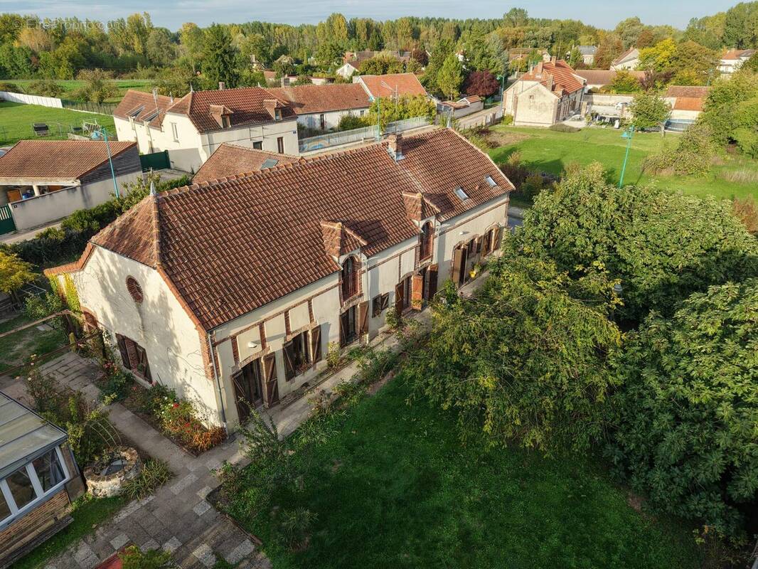 GWENDOLINE - Maison à BAGNEUX
