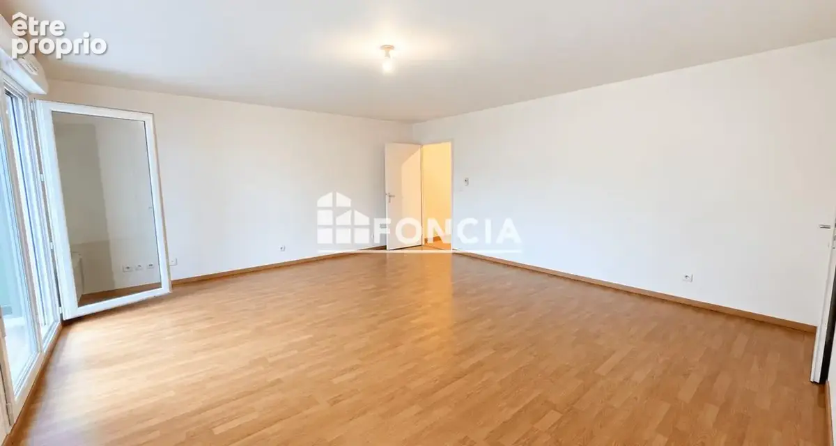Appartement T4 de 86 m² – Deux grands balcons plein sud – Sans vis-à-vis – Proche tramway - photo 3