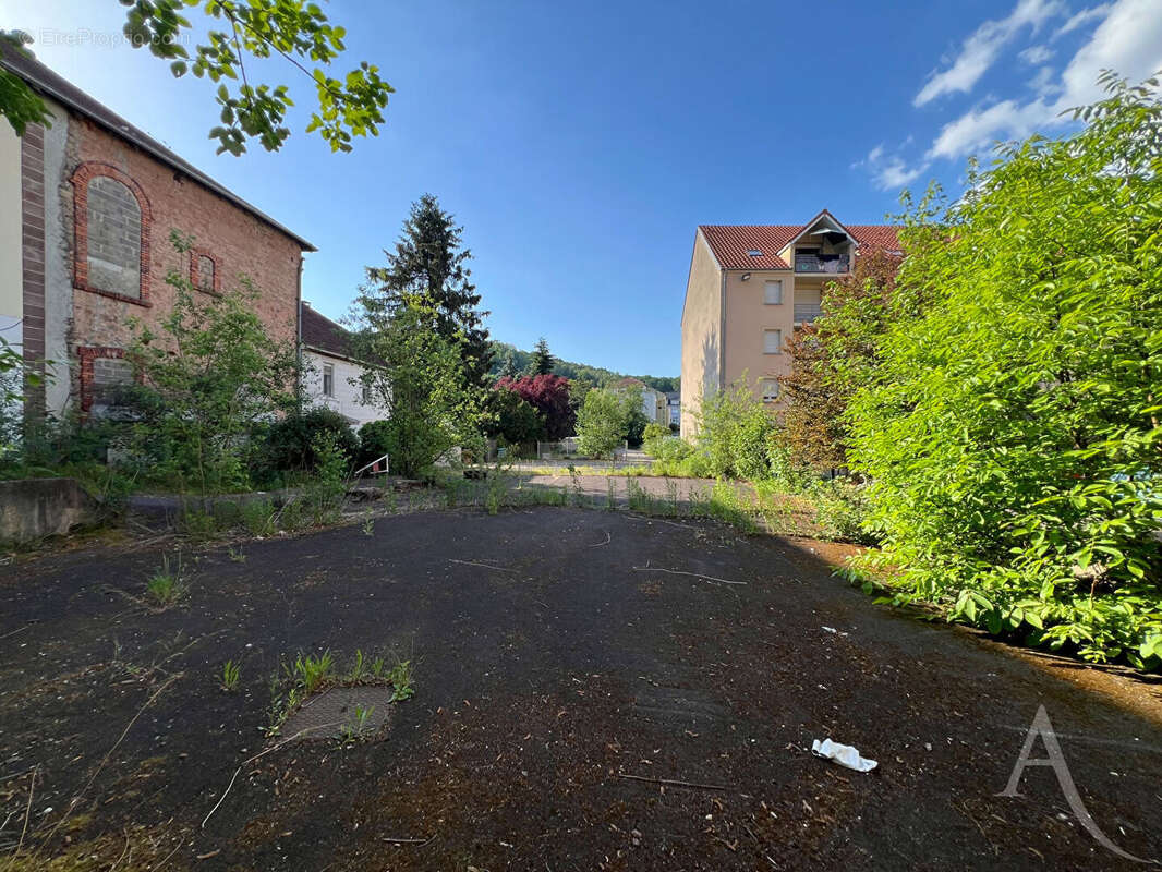 Terrain à SAINT-AVOLD