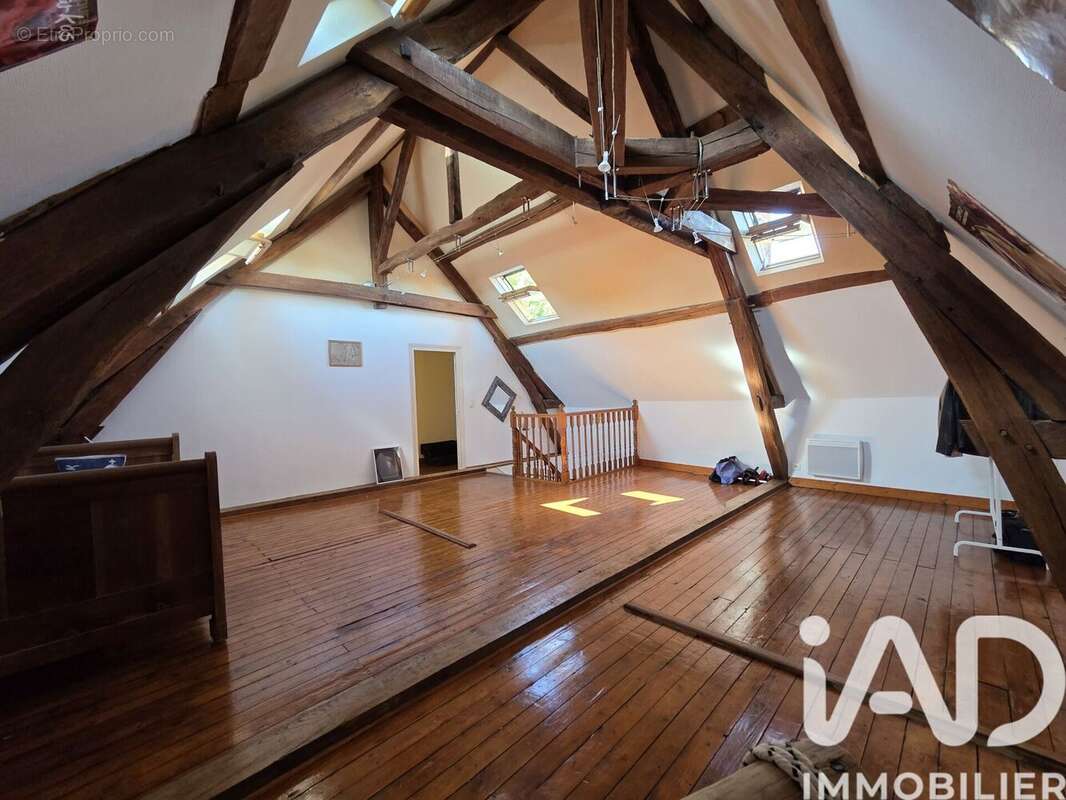 Maison 150 m² à Savonnieres  - photo 7