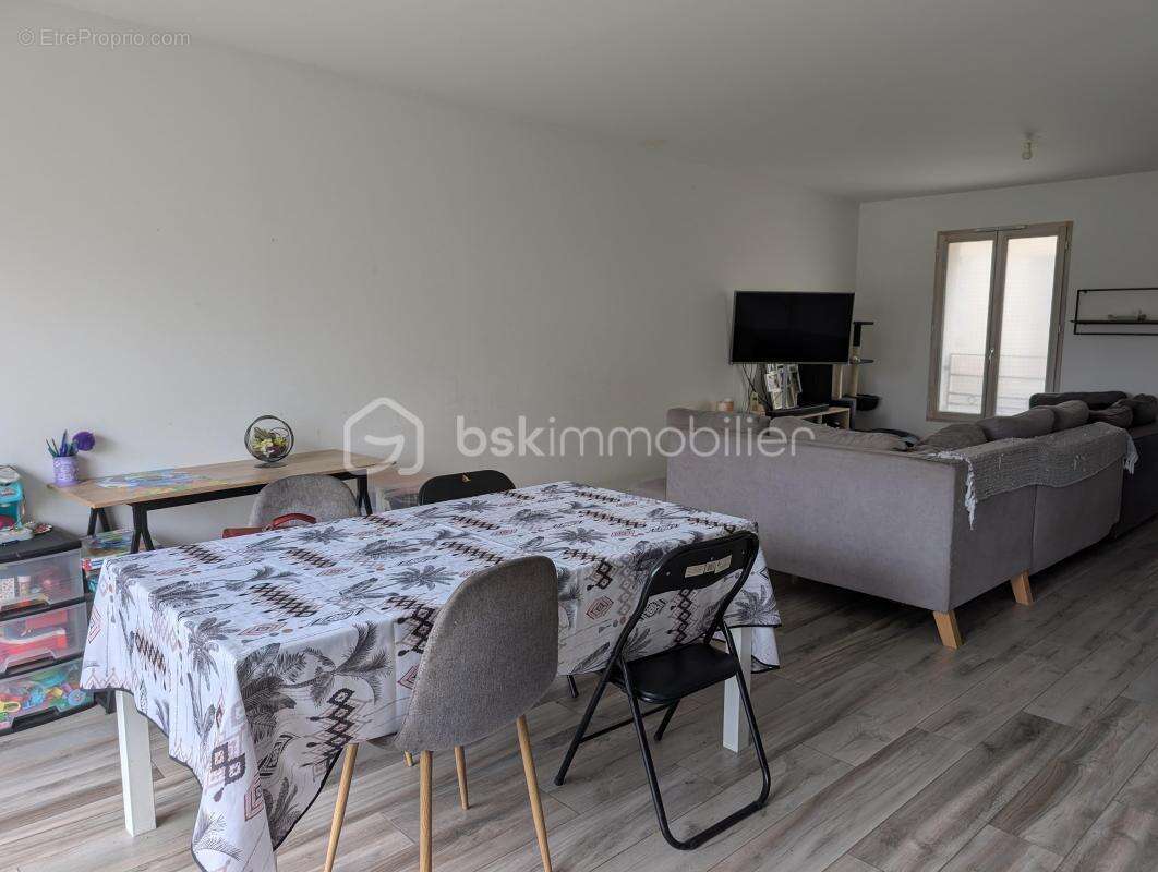 Maison à MARLES-EN-BRIE