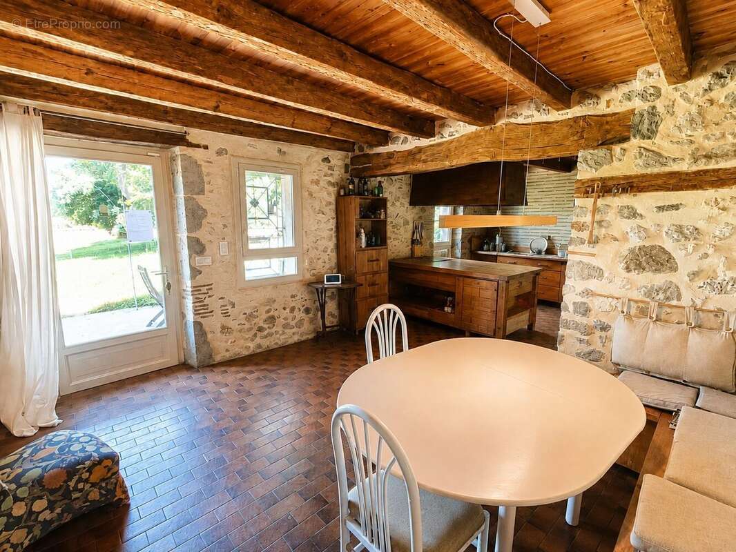 Maison 471 m² à Damazan  - photo 7