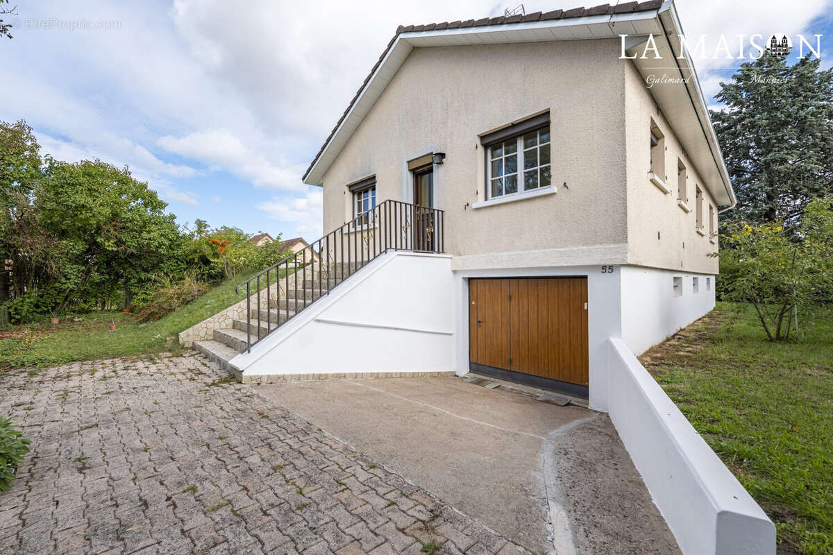 Maison à LONGVIC