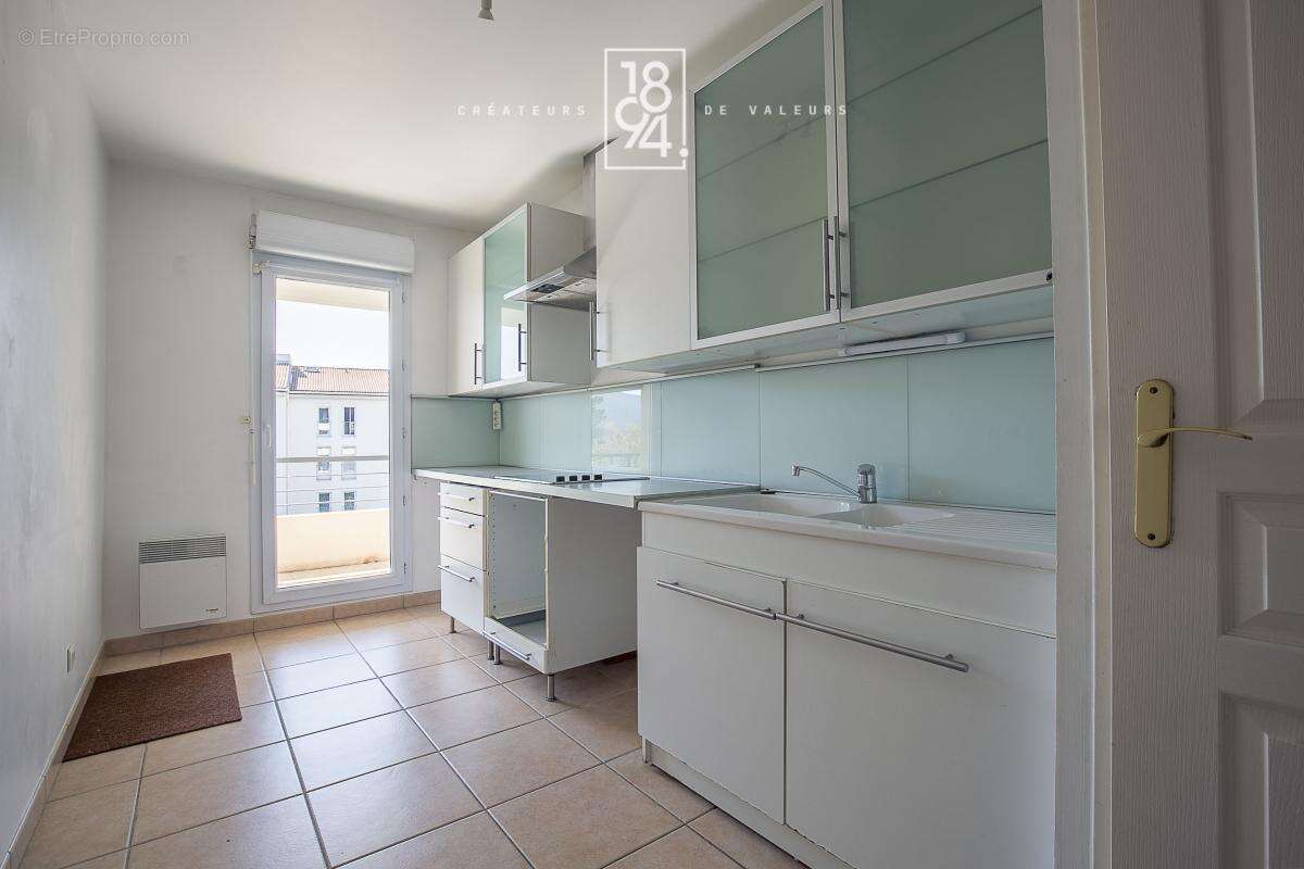 Appartement à MARSEILLE-12E