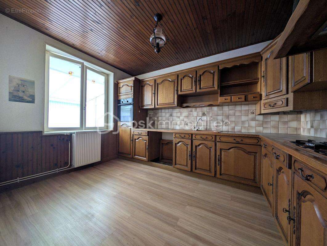 Maison à EQUEURDREVILLE-HAINNEVILLE