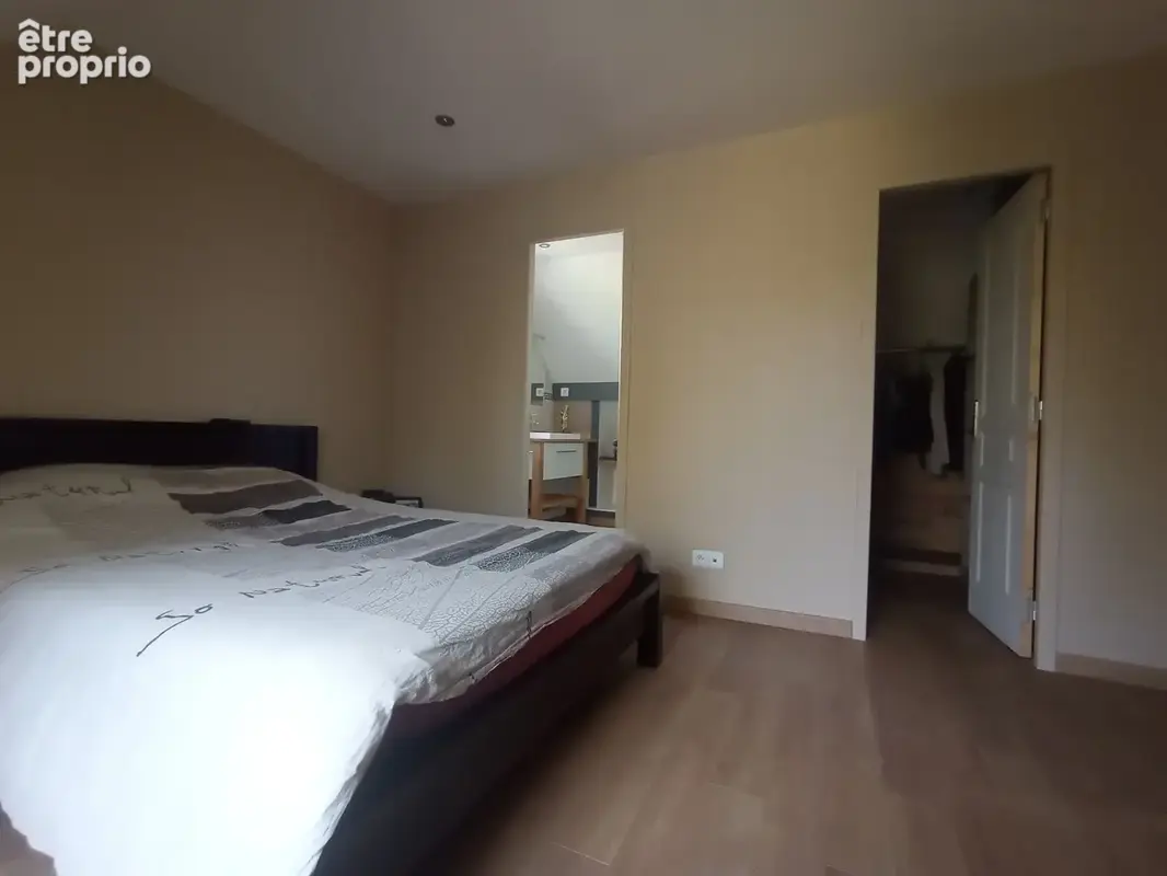 Pavillon, sous-sol, 4 chambres - photo 5