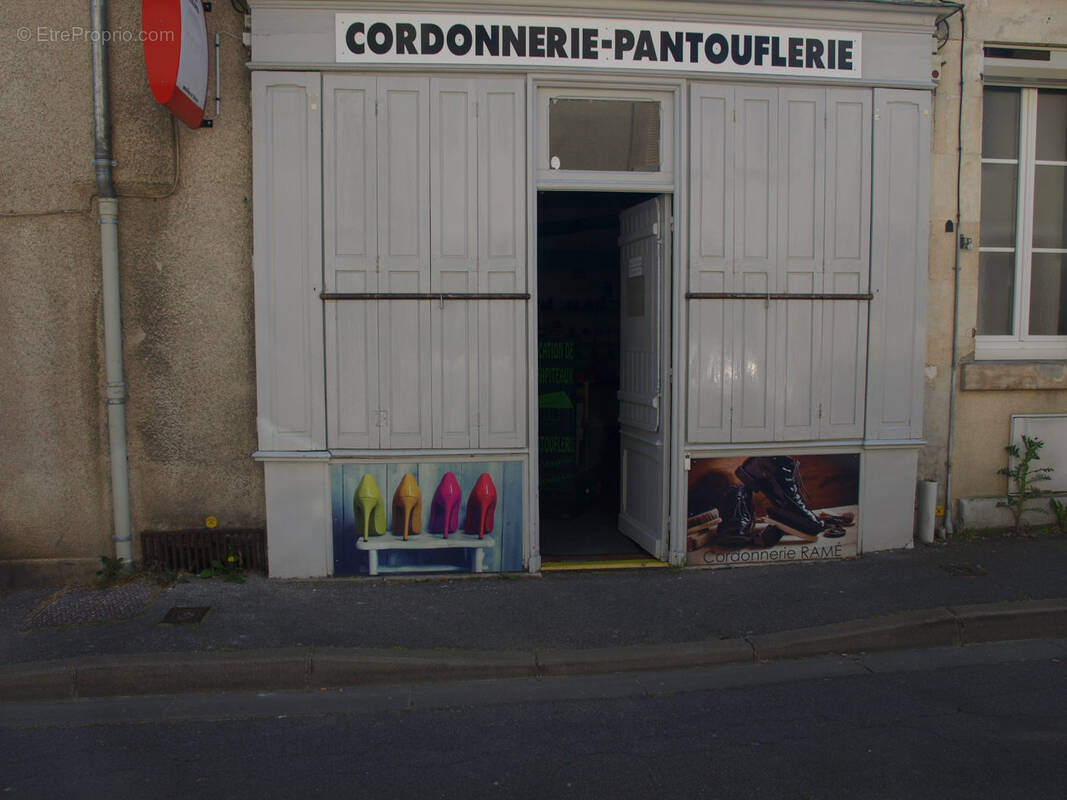 Commerce à COSNE-COURS-SUR-LOIRE