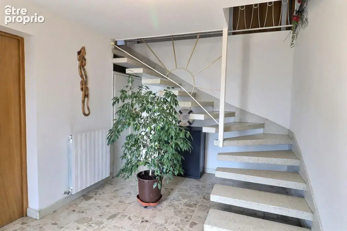 Tènement immobilier avec étang - photo 4