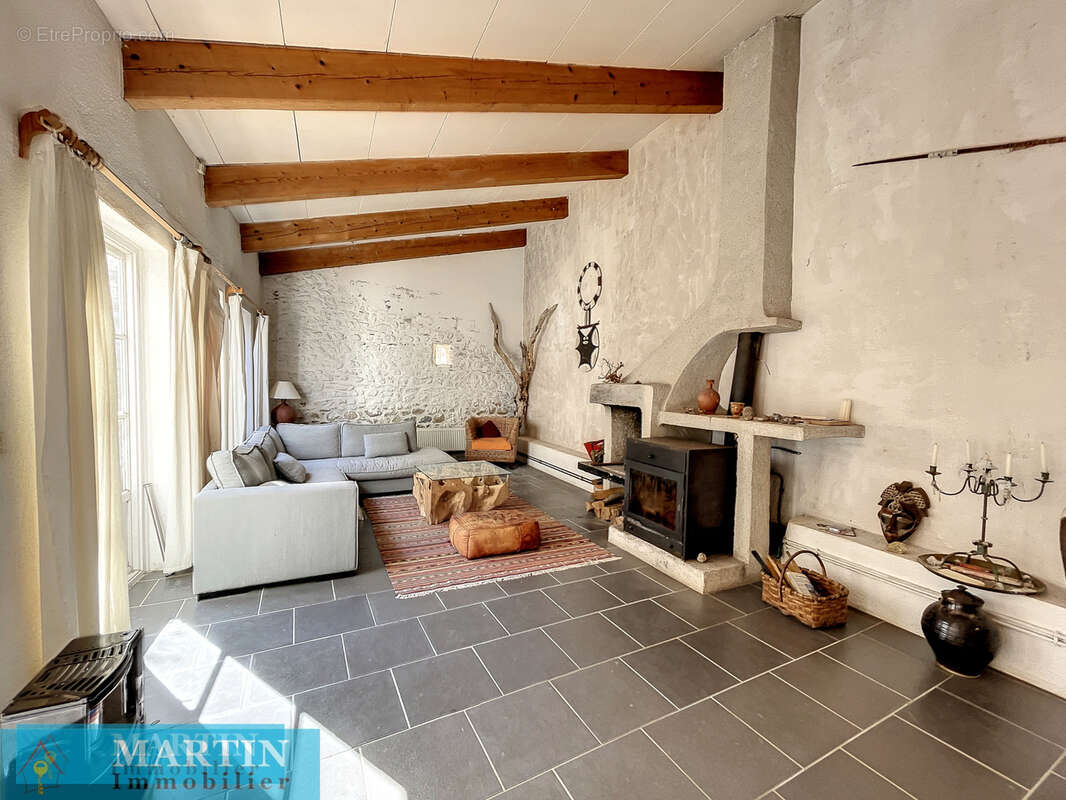 Maison à VIVES