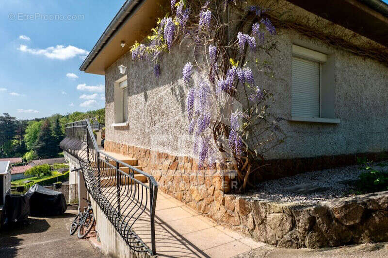 Appartement à BRIGNAIS