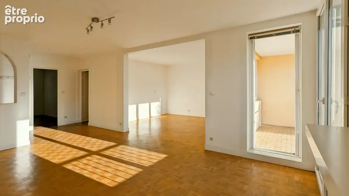 Appartement 5 pièces 99 m² à vendre à La Mulatiere (69350) - photo 2