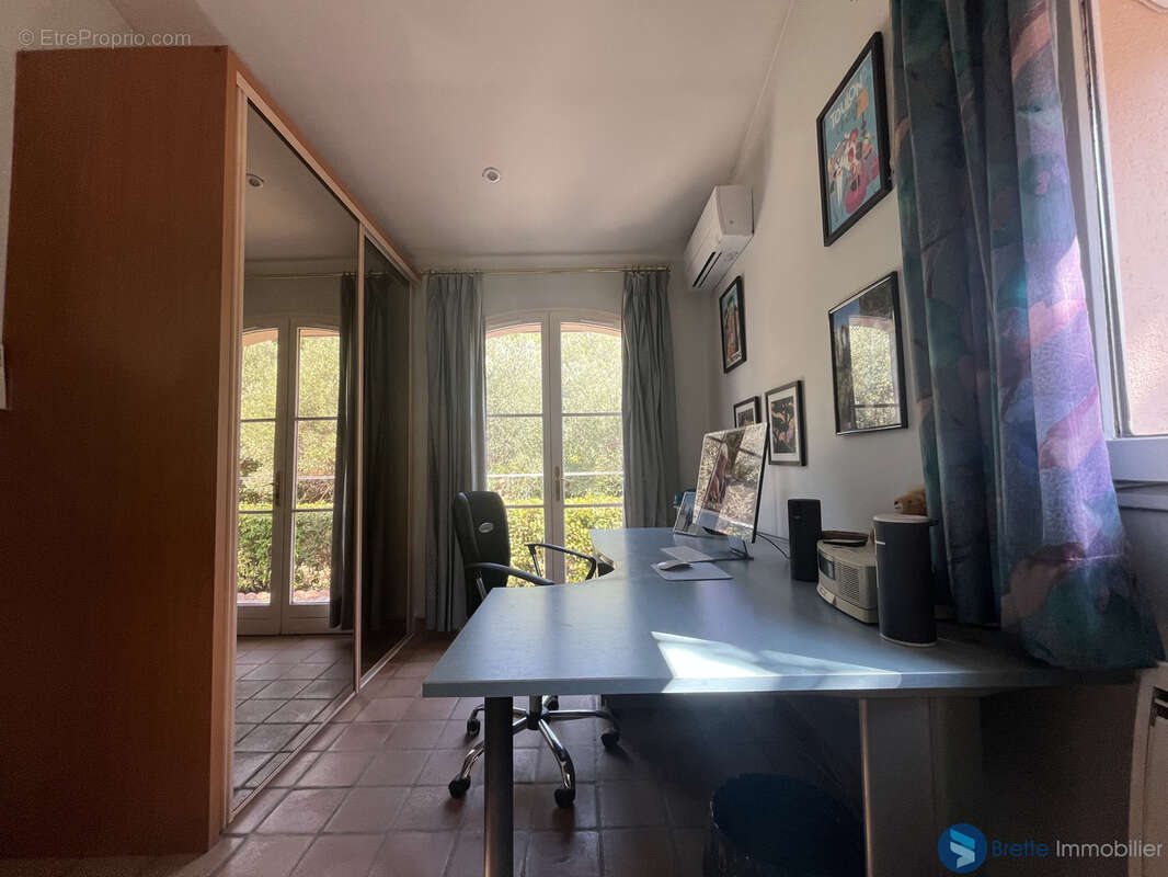 Toulon bas faron   villa t5 piscine et garage - photo 12