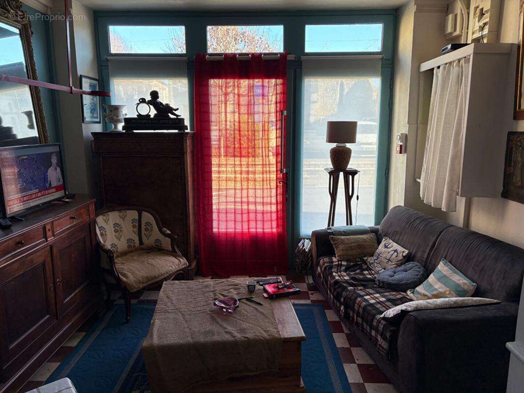 Maison à VILLEFRANCHE-DE-LONCHAT