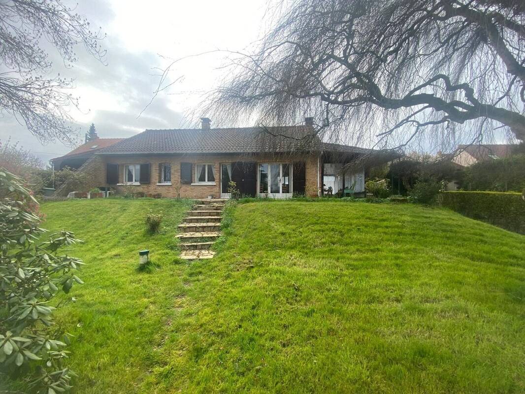 Maison à LICQUES