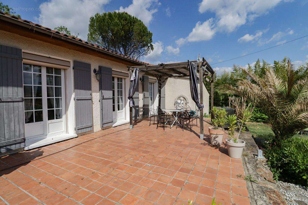 Maison à VIVIERS-LES-MONTAGNES