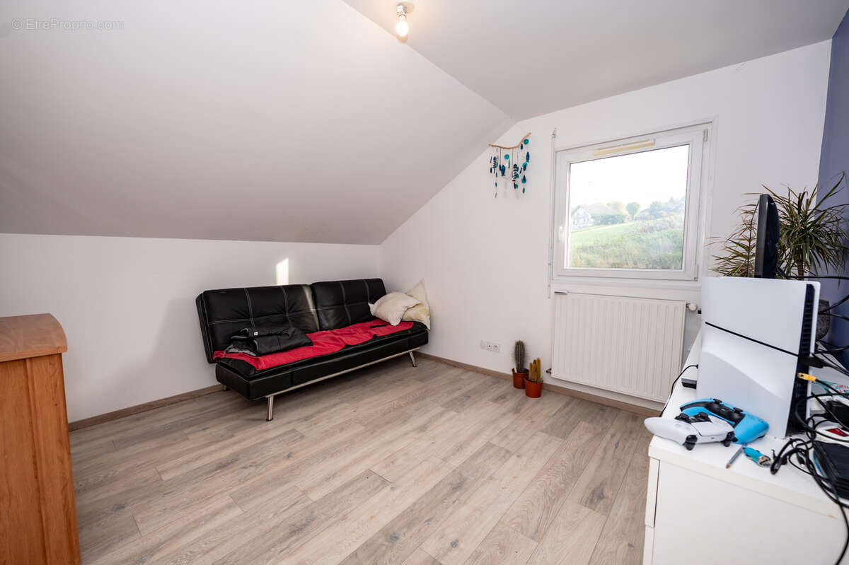 Maison à MONTPERREUX