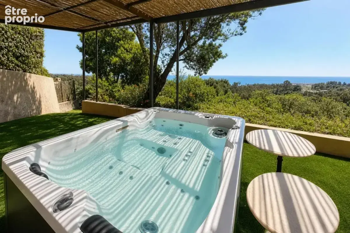 Maison de 8 pièces de 234 m² à Sari-Solenzara - photo 2