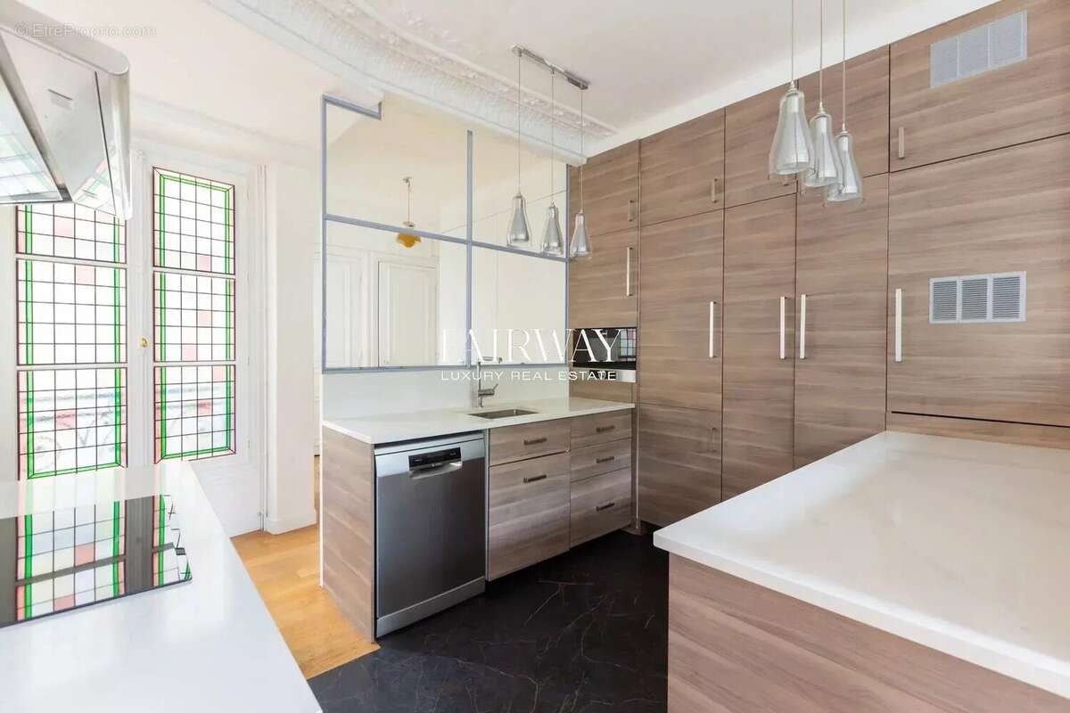 Appartement à PARIS-2E