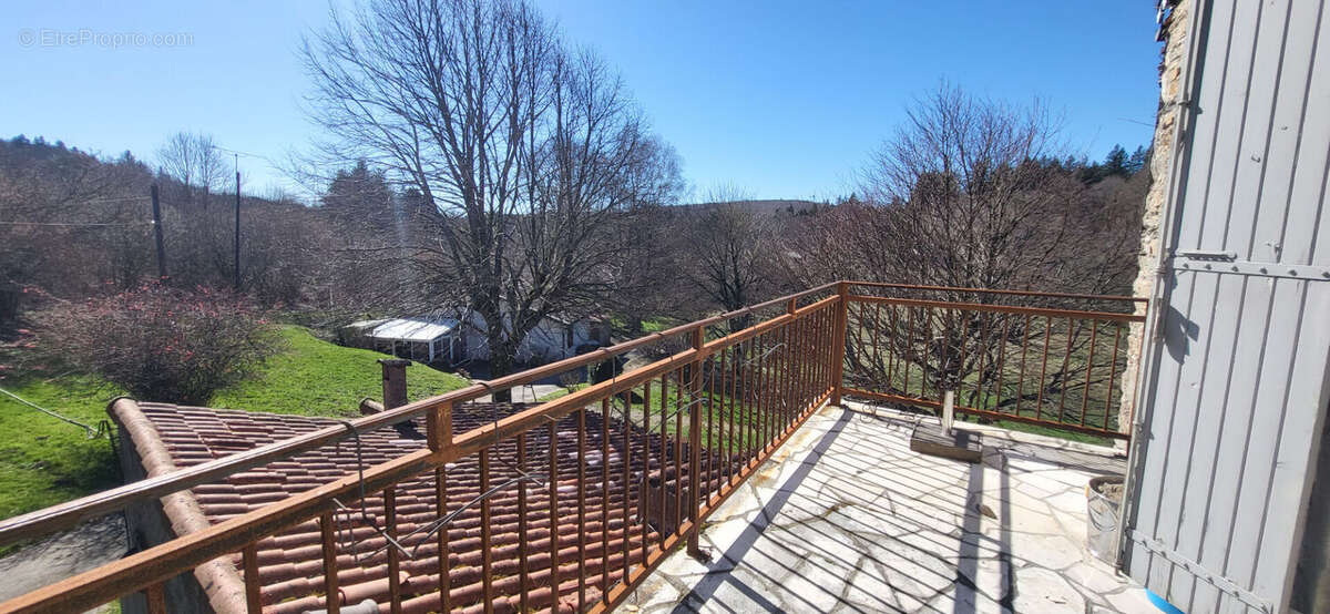 Maison à CUXAC-CABARDES