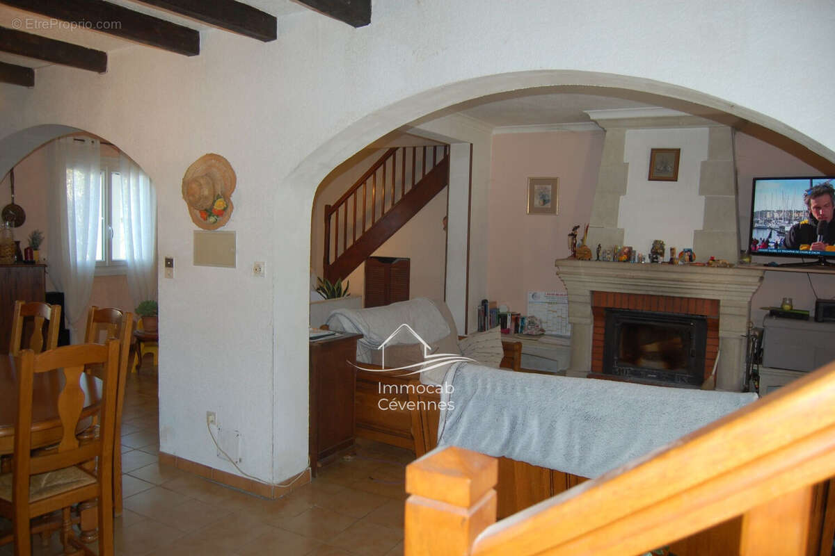 Maison à SAINT-CHRISTOL-LES-ALES