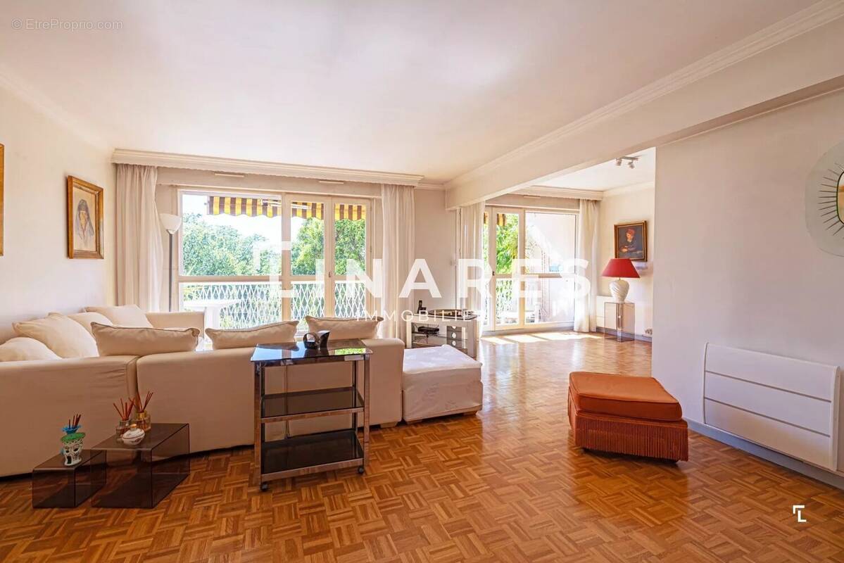 Appartement à MARSEILLE-9E