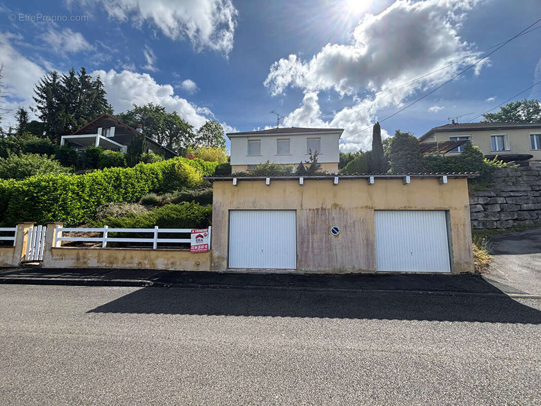 Maison à DUNG
