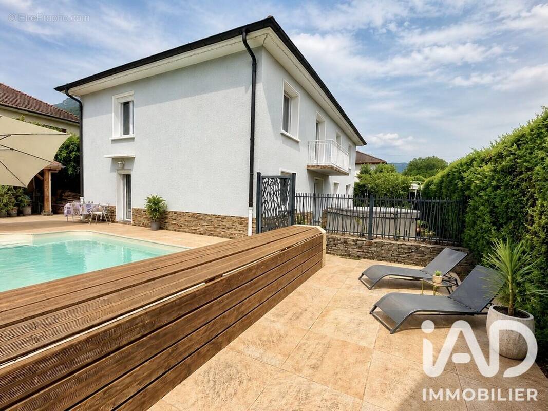 Photo 1 - Maison à BASSENS