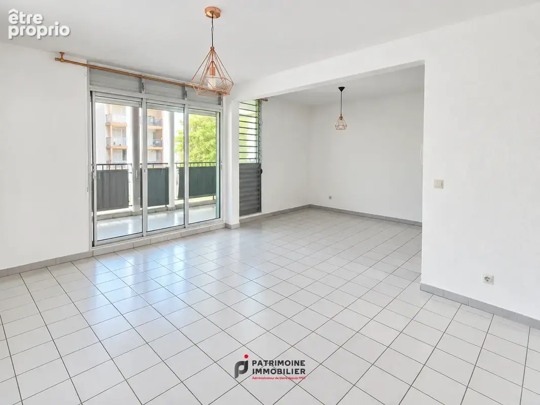 Baie-Mahault : appartement avec terrasse à vendre 190000 € - photo 2