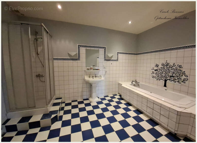 Appartement à LA NEUVEVILLE-SOUS-CHATENOIS