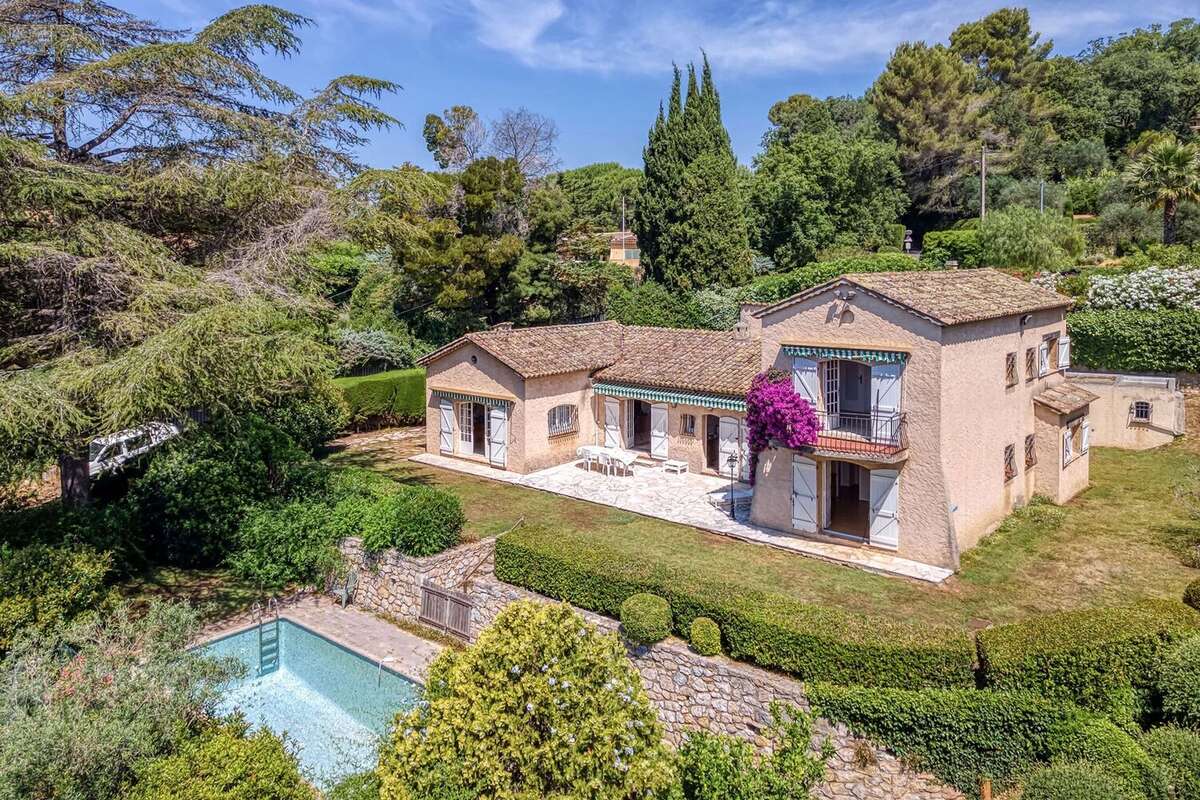 Maison à MOUGINS
