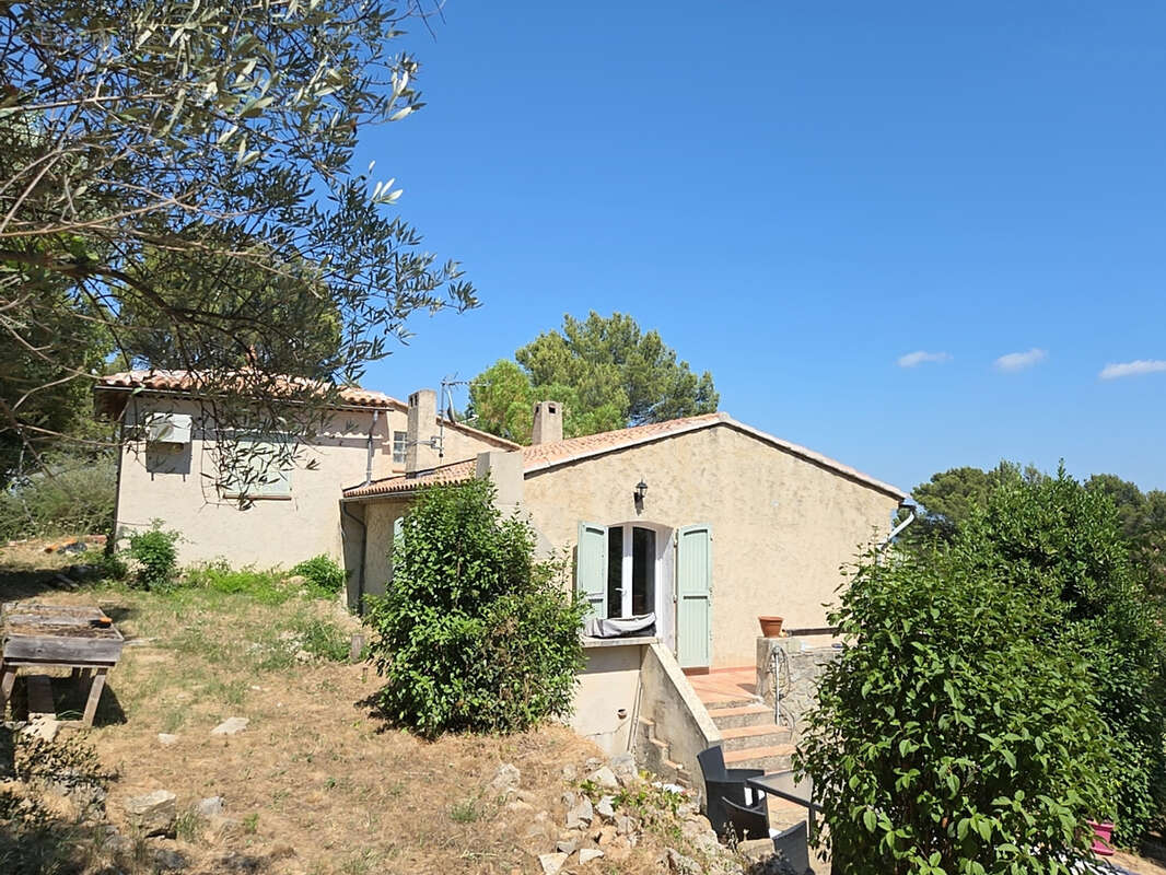 Maison à SOLLIES-VILLE