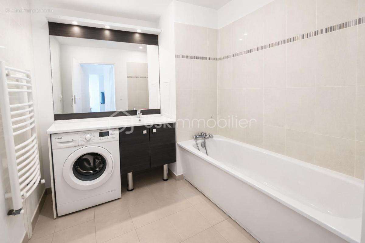 Secteur Résidentiel Ligne 7 Fort d'Aubervilliers , dans un immeuble de 2016  : Un appartement  de 5 pièces en parfait état avec  - photo 13