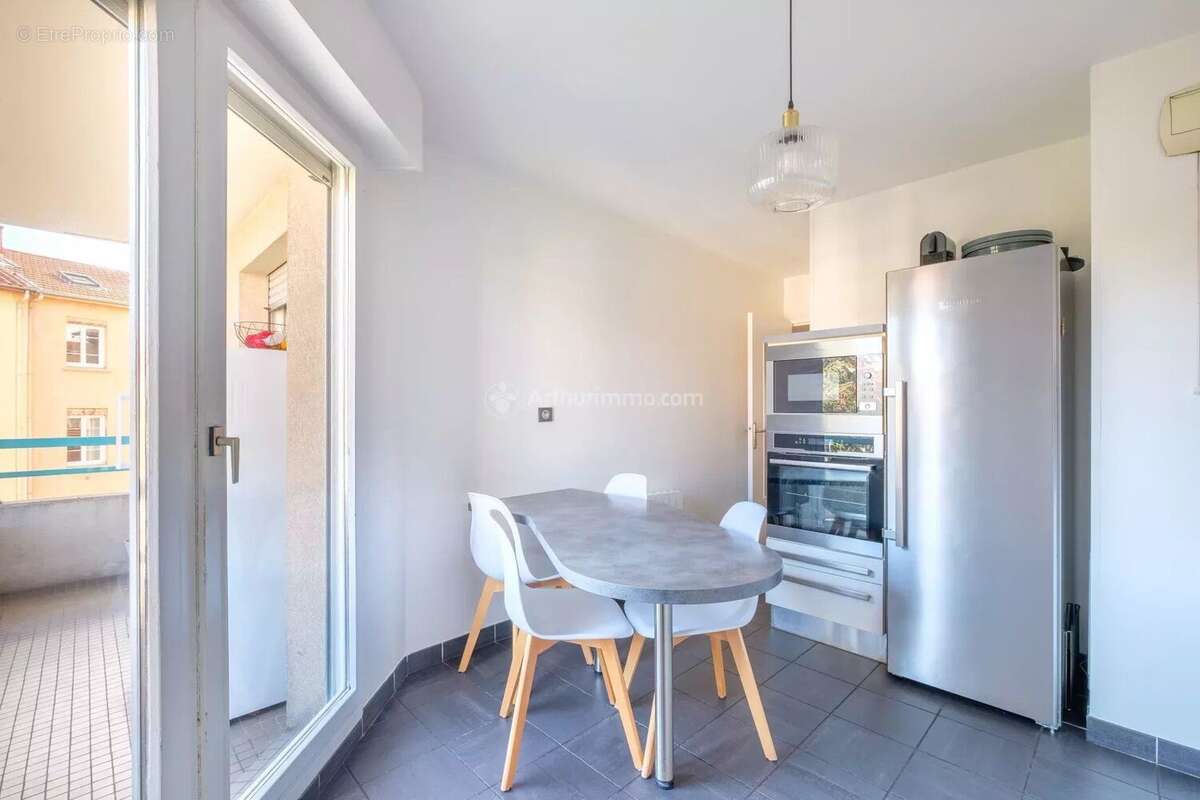 Appartement à VILLEURBANNE
