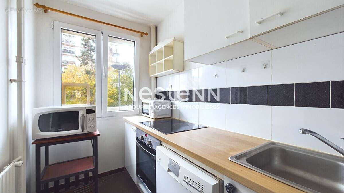 Appartement à PARIS-19E