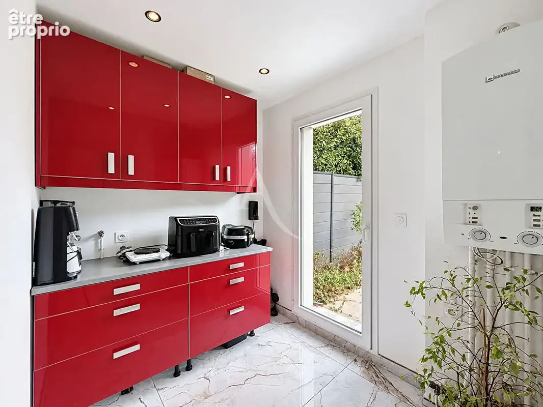 Maison située à Claye Souilly - construction 2017 - 4 chambres - jardin de 450 m2 - garage - photo 9