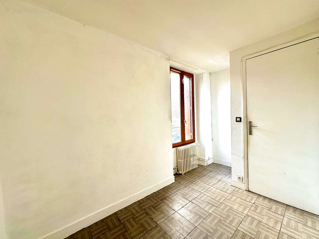 Maison à PLAISIR
